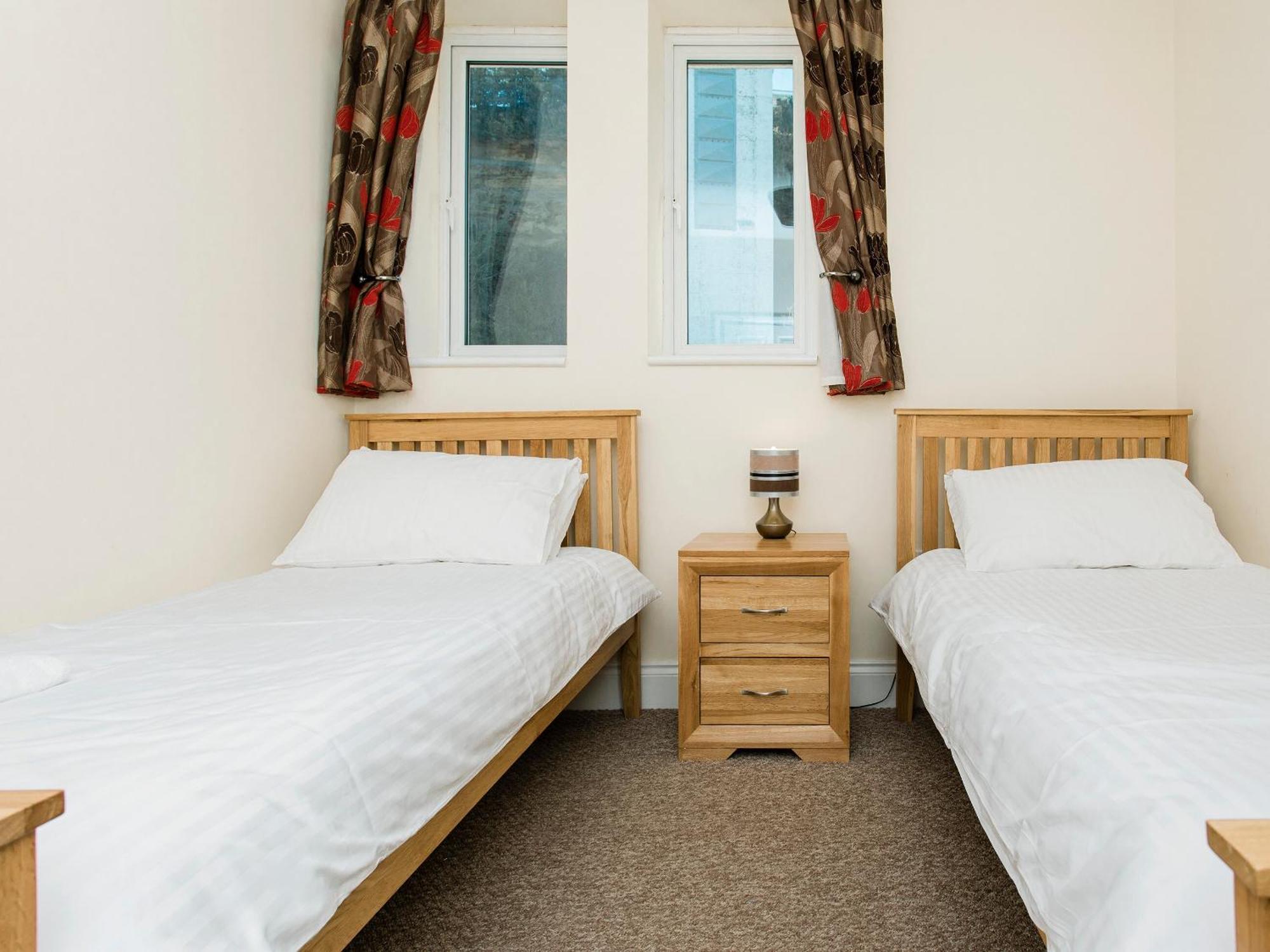 Sunny Beach Apartments Shanklin Ngoại thất bức ảnh
