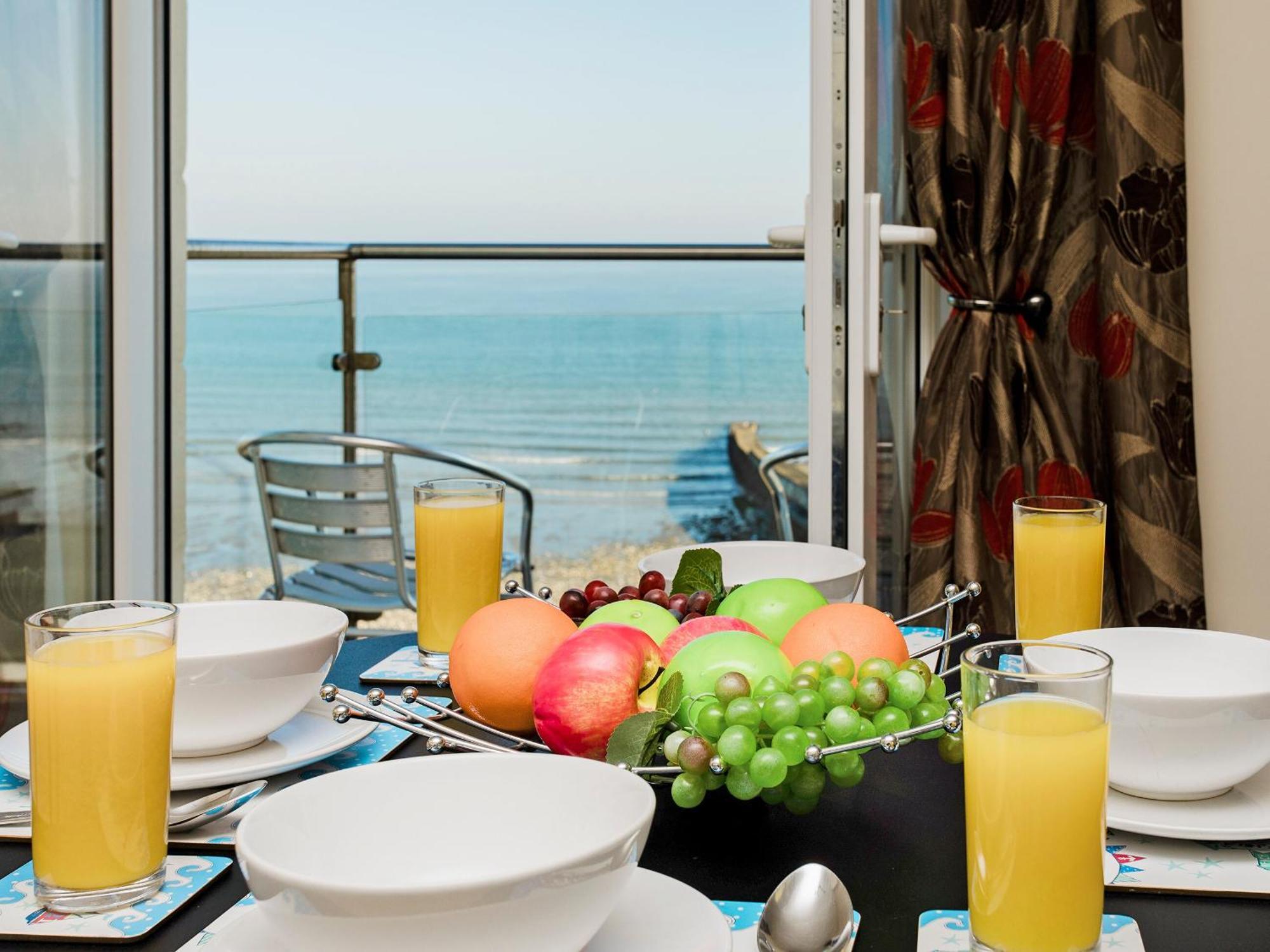 Sunny Beach Apartments Shanklin Ngoại thất bức ảnh