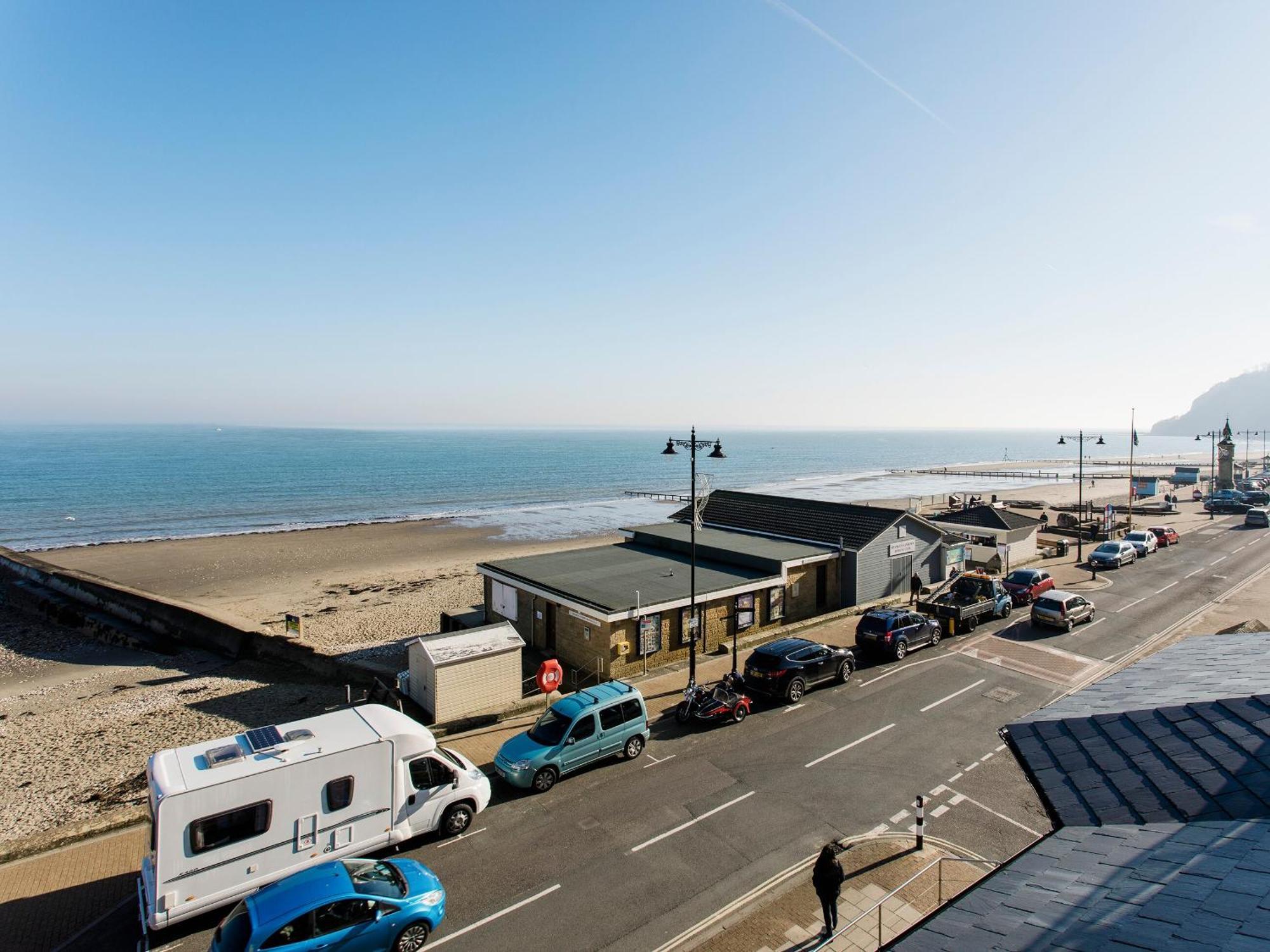 Sunny Beach Apartments Shanklin Ngoại thất bức ảnh