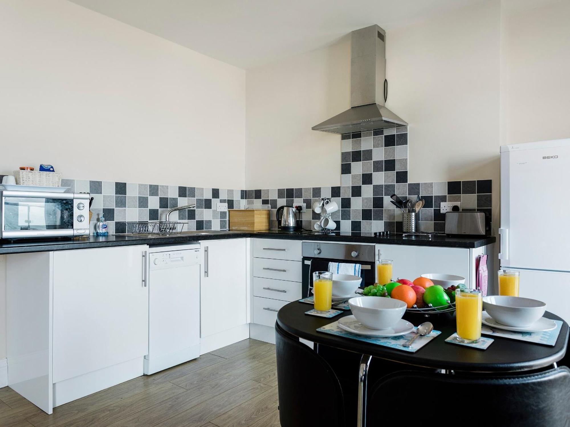 Sunny Beach Apartments Shanklin Ngoại thất bức ảnh